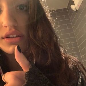 Meet your posher, Sar